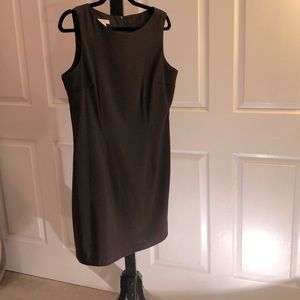 DRESS chocolate brown fitted and straight